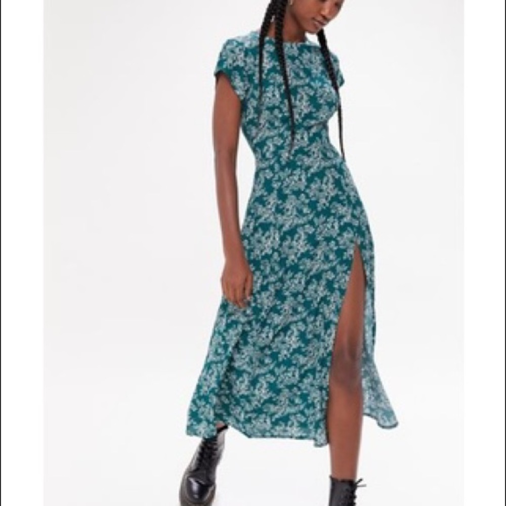 UO Midi Cap Sleeve Dress